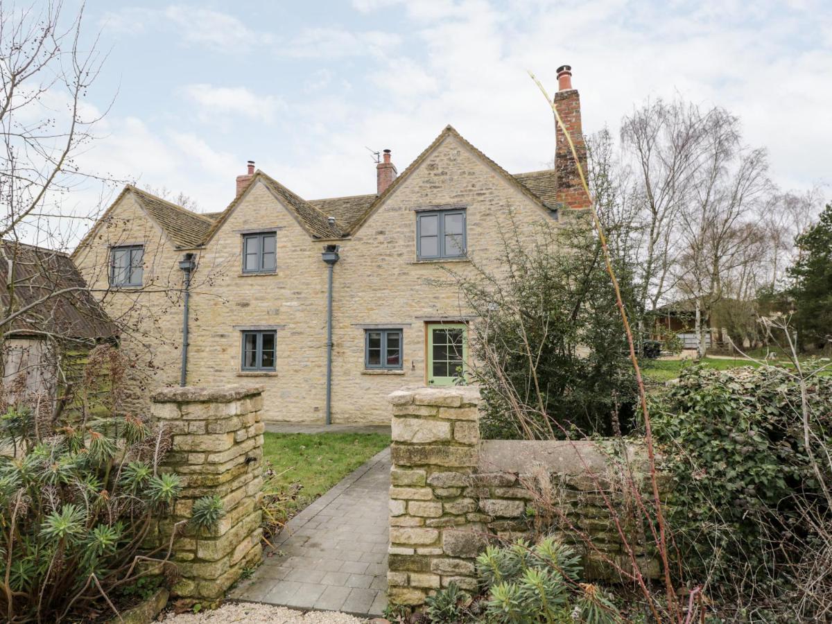 High Cogges Farm Holiday Cottages Witney Bagian luar foto