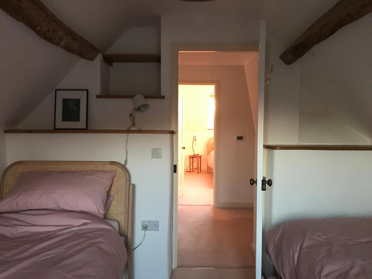 High Cogges Farm Holiday Cottages Witney Bagian luar foto
