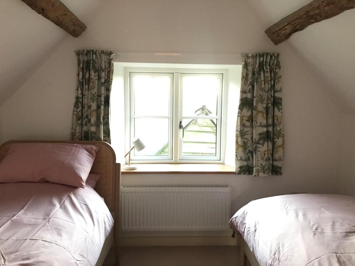 High Cogges Farm Holiday Cottages Witney Bagian luar foto